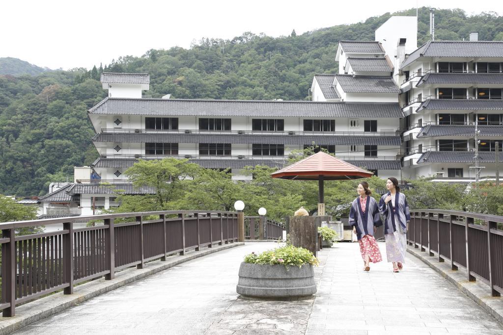 Misasakan Hotel Exterior foto