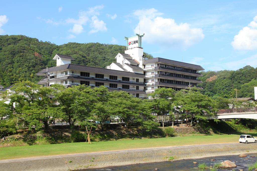 Misasakan Hotel Exterior foto